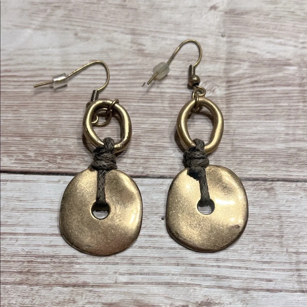 Premier Designs Gold Disc Necklace Set